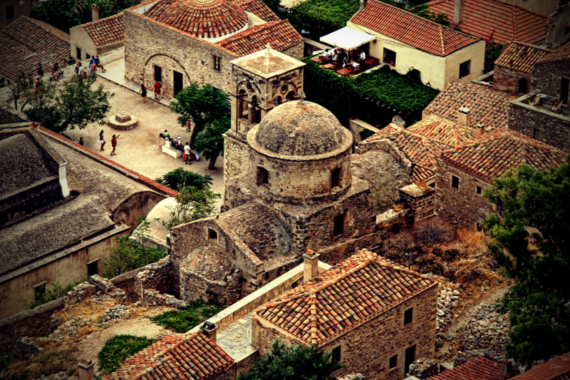 Illustration for article titled This Greek island is the perfect paradise—and supervillain hideout